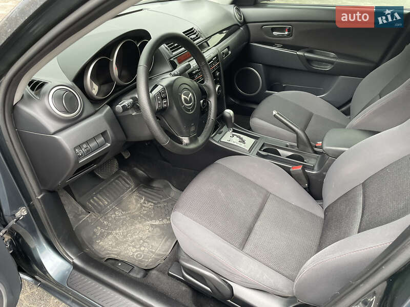 Седан Mazda 3 2008 в Днепре
