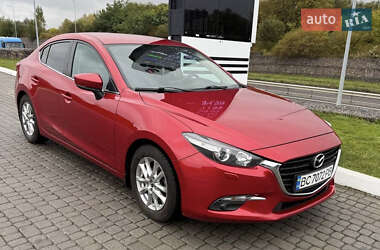 Седан Mazda 3 2017 в 