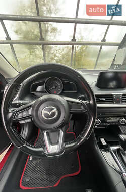 Седан Mazda 3 2017 в 