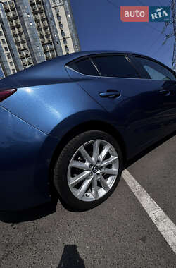 Седан Mazda 3 2016 в 
