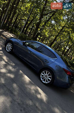 Седан Mazda 3 2016 в 