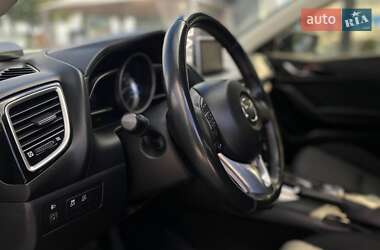 Седан Mazda 3 2014 в 