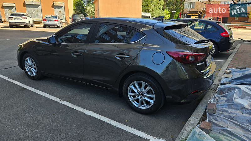 Хэтчбек Mazda 3 2017 в Броварах