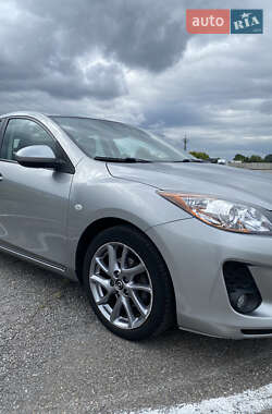 Хэтчбек Mazda 3 2012 в 
