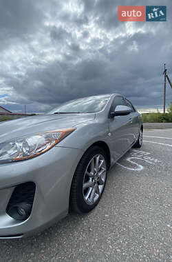 Хэтчбек Mazda 3 2012 в 