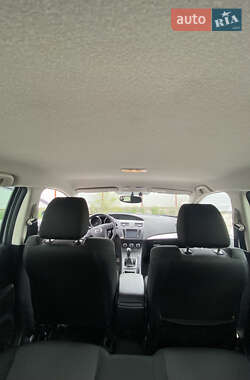 Хэтчбек Mazda 3 2012 в 