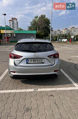 Хэтчбек Mazda 3 2017 в 
