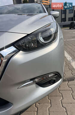 Хэтчбек Mazda 3 2017 в 