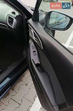 Седан Mazda 3 2017 в 