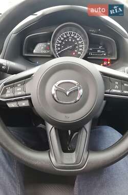 Седан Mazda 3 2017 в 