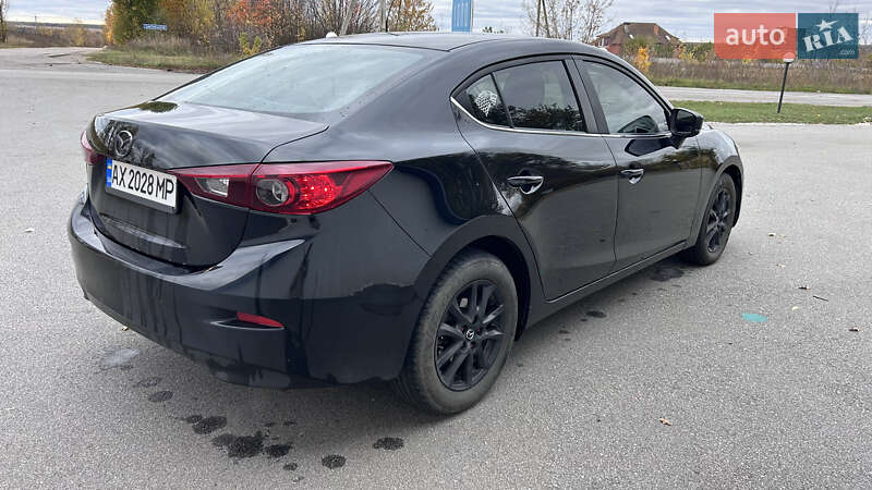 Седан Mazda 3 2017 в Харкові