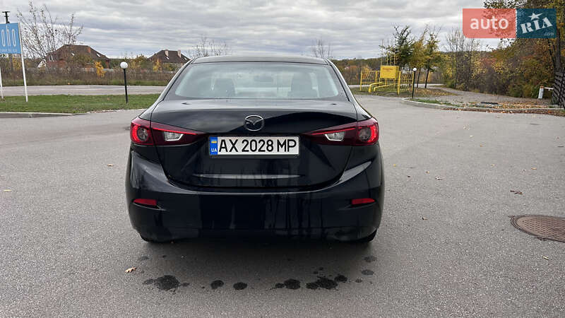 Седан Mazda 3 2017 в Харкові