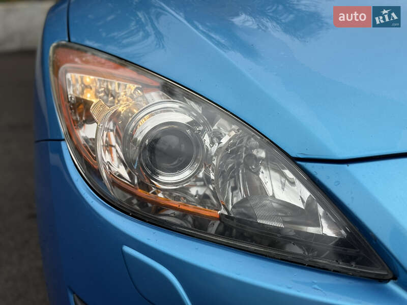 Хэтчбек Mazda 3 2010 в Киеве