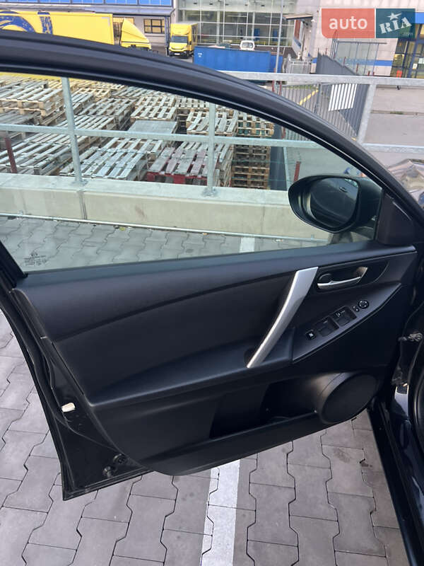 Седан Mazda 3 2012 в Мукачево фото 6 Седан Mazda 3 2012 в Мукачево