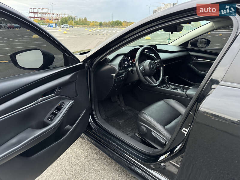 Седан Mazda 3 2019 в Житомире