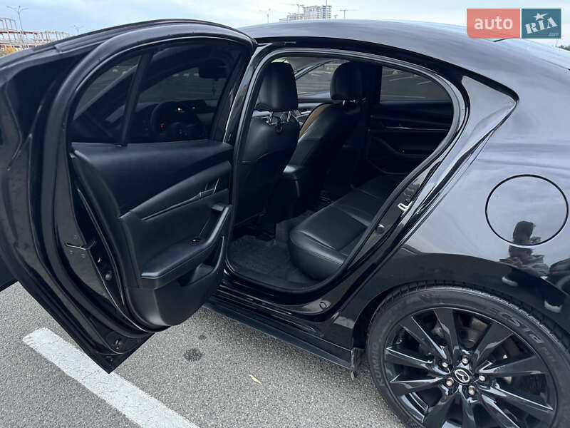 Седан Mazda 3 2019 в Житомире