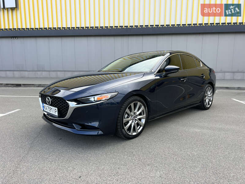 Седан Mazda 3 2020 в Киеве
