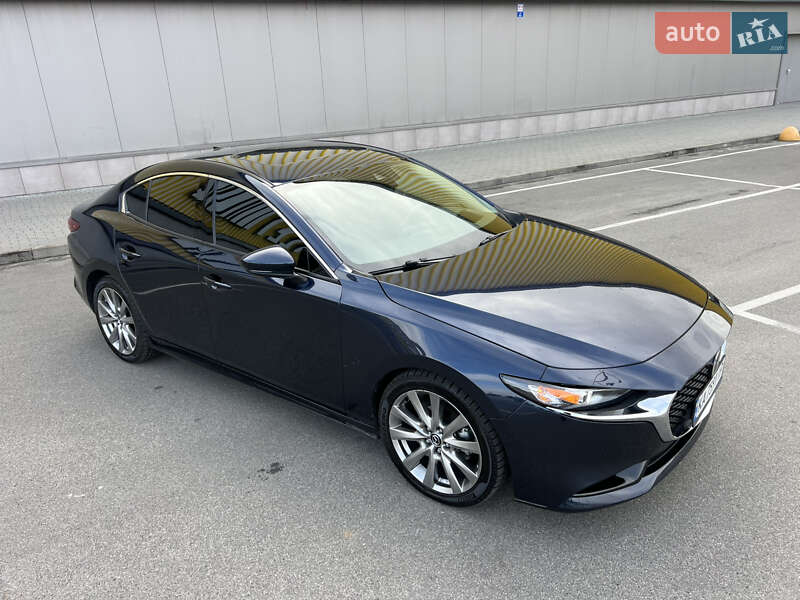 Седан Mazda 3 2020 в Киеве