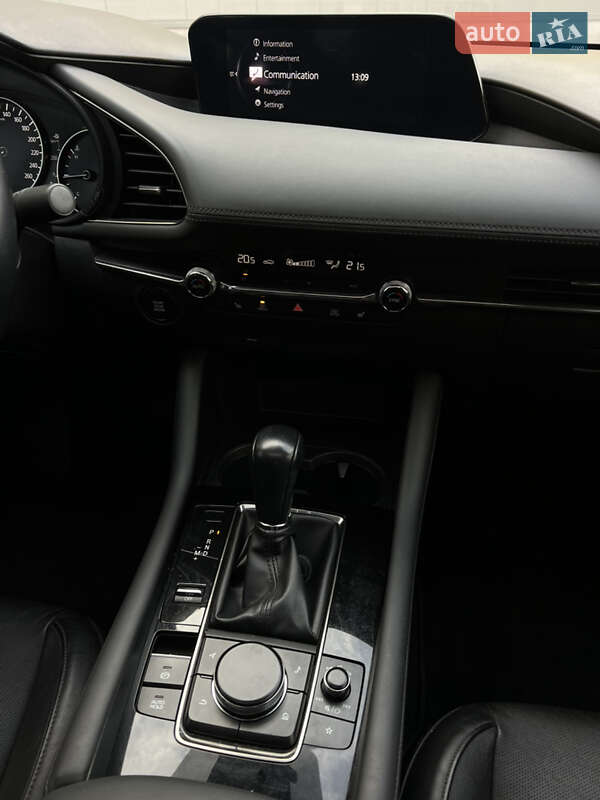 Седан Mazda 3 2020 в Киеве
