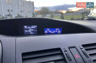Седан Mazda 3 2013 в 