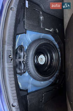 Седан Mazda 3 2013 в 