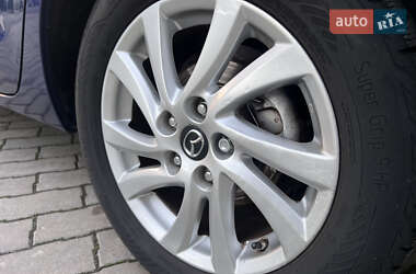 Седан Mazda 3 2013 в 