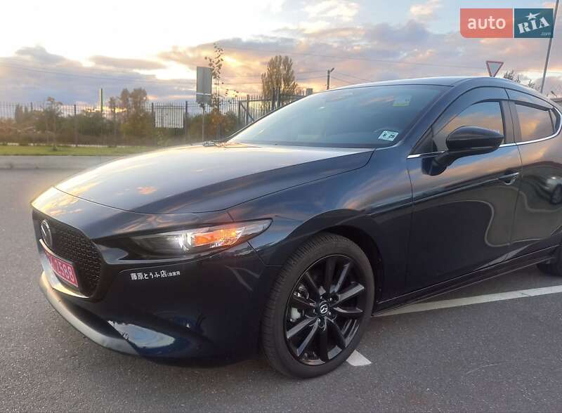 Хэтчбек Mazda 3 2024 в Киеве