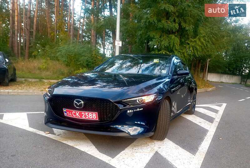 Хэтчбек Mazda 3 2024 в Киеве