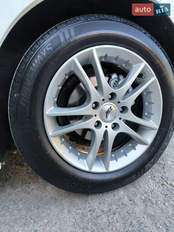 Хэтчбек Mazda 3 2014 в Никополе