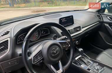Хэтчбек Mazda 3 2017 в 