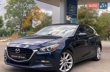 Хэтчбек Mazda 3 2017 в 