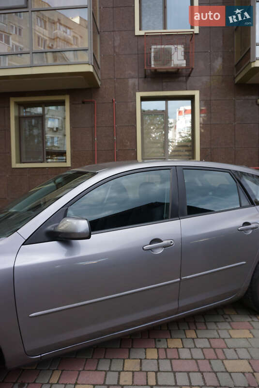 Хетчбек Mazda 3 2005 в Одесі фото 19 Хетчбек Mazda 3 2005 в Одесі