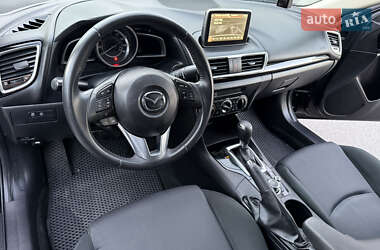Седан Mazda 3 2016 в 