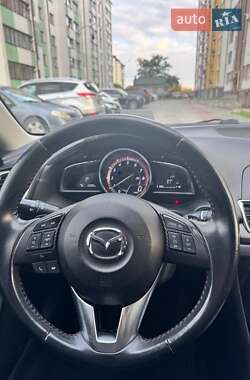 Седан Mazda 3 2014 в  фото 4 Седан Mazda 3 2014 в