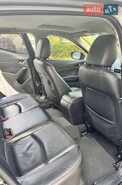 Седан Mazda 3 2014 в  фото 13 Седан Mazda 3 2014 в