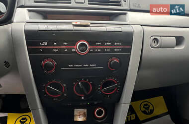 Хэтчбек Mazda 3 2004 в 