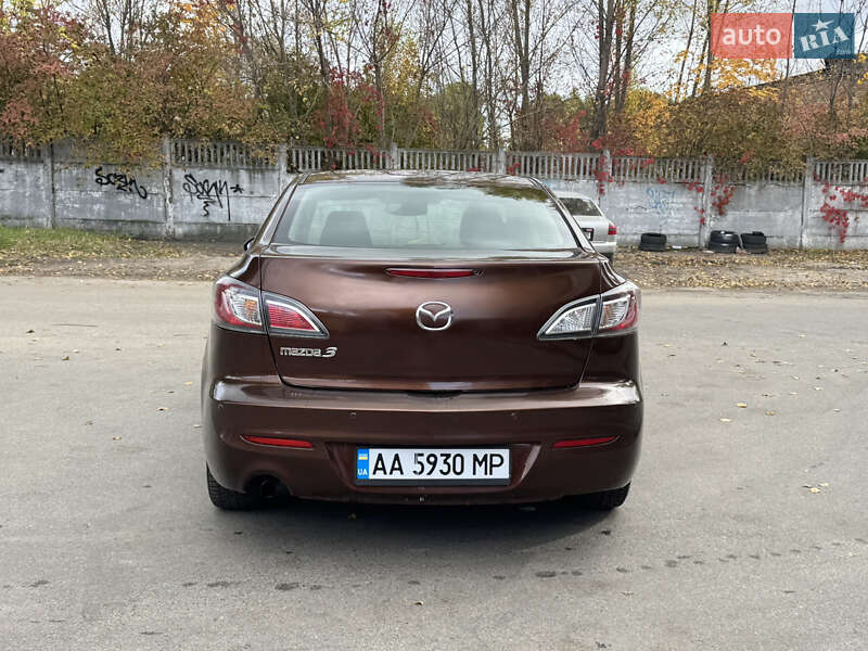 Седан Mazda 3 2011 в Києві