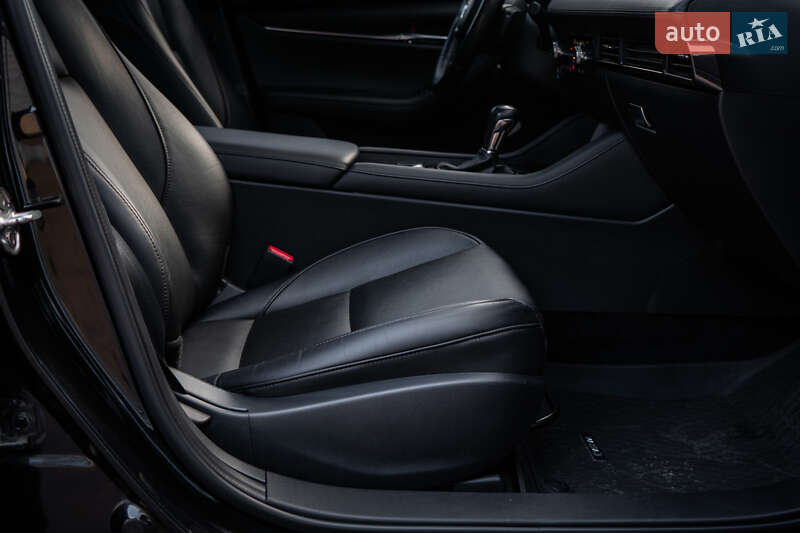 Хэтчбек Mazda 3 2022 в Киеве