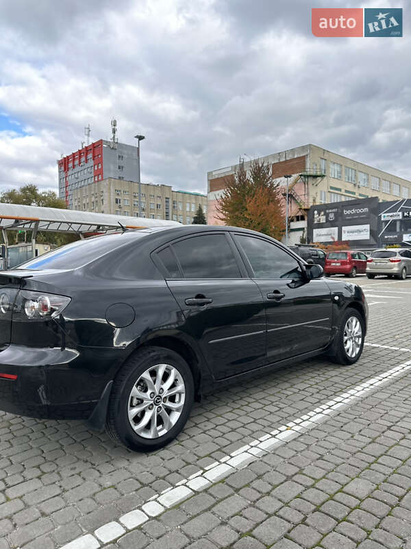 Седан Mazda 3 2009 в Львове