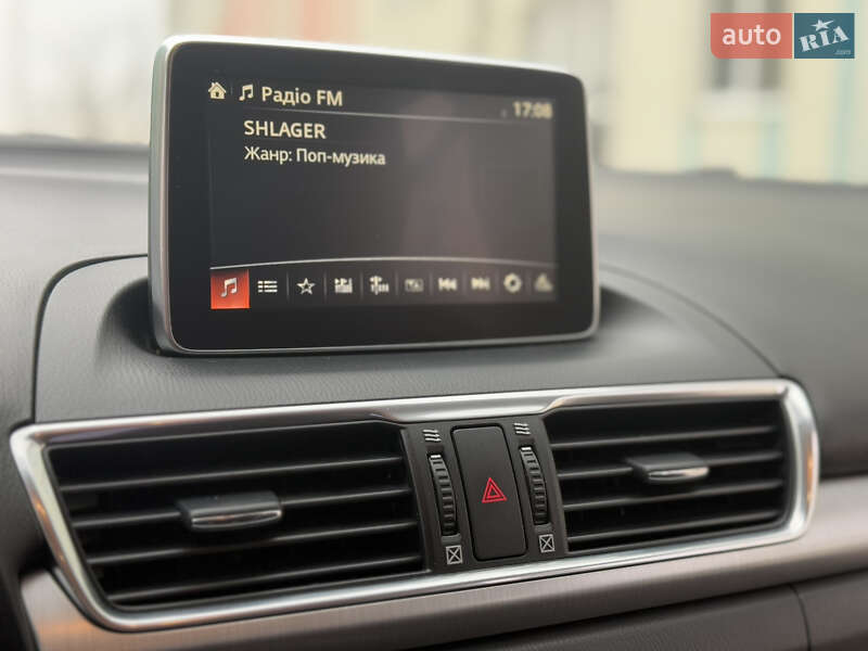 Седан Mazda 3 2014 в Виннице