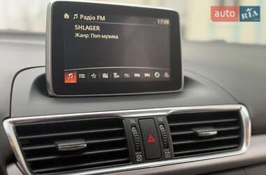 Седан Mazda 3 2014 в 
