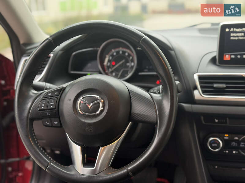 Седан Mazda 3 2014 в Виннице