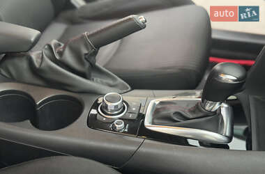 Седан Mazda 3 2014 в 