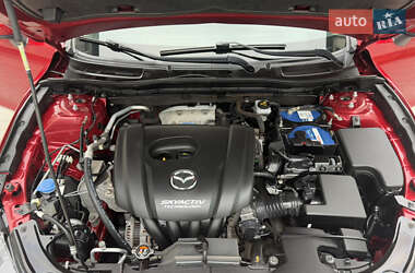 Седан Mazda 3 2014 в 