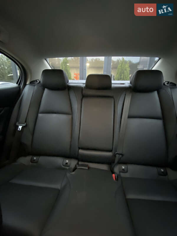Седан Mazda 3 2021 в Львові