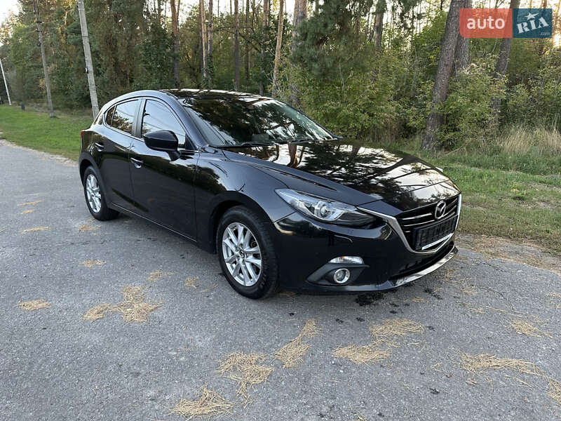 Хэтчбек Mazda 3 2016 в 
