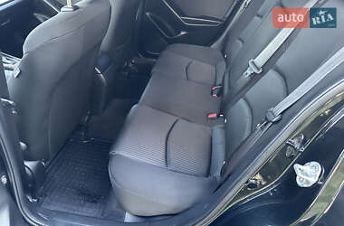 Хэтчбек Mazda 3 2016 в 