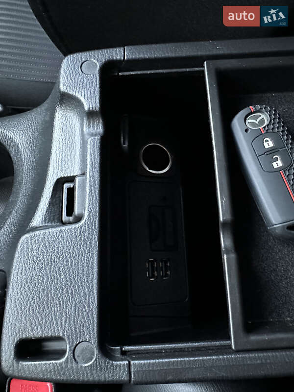 Хетчбек Mazda 3 2016 в Києві