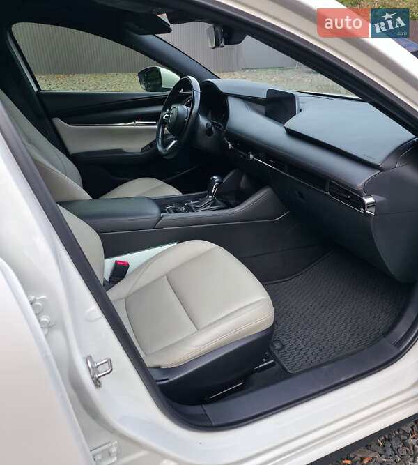 Хэтчбек Mazda 3 2019 в Луцке фото 15 Хэтчбек Mazda 3 2019 в Луцке