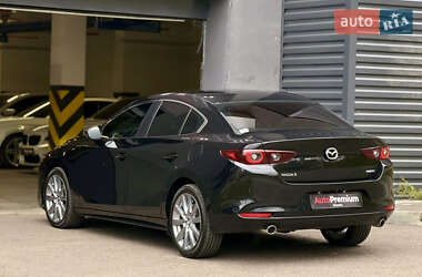Седан Mazda 3 2023 в 